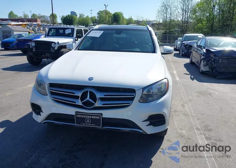 2016 Mercedes-Benz Glc 300 4Matic z USA, uszkodzony, nr VIN WDC0G4KB1GF086647